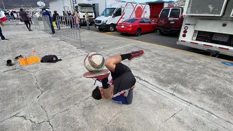 Video: Freestyler mostró sus habilidades en el Hidalgo en busca de patrocinios