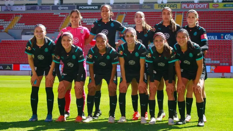 Chivas Femenil trollea al América tras la presentación de su nuevo jersey
