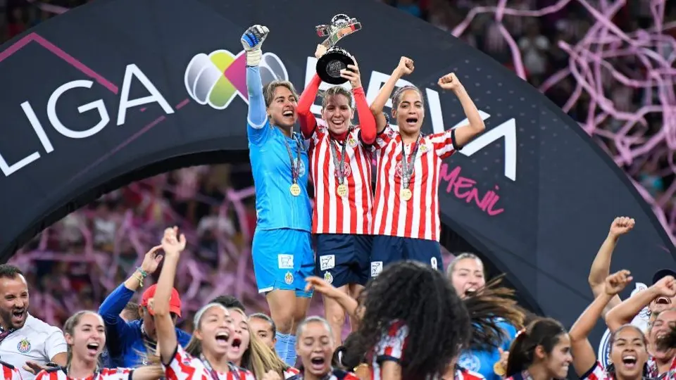 Amaury Vergara: 'El sueño es que las jugadoras ganen lo mismo que un hombre'