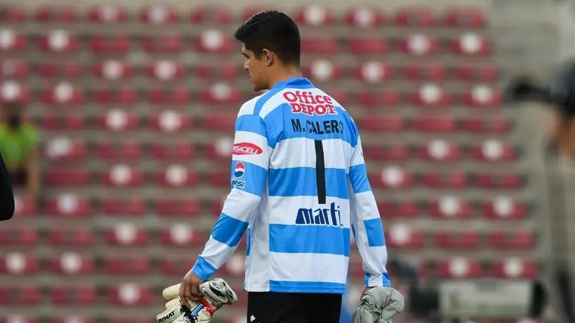 Pachuca: Porteros tuzos calentaron con la playera de Miguel Calero previo al juego vs Juárez