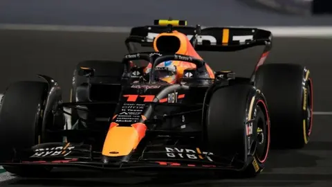 Helmut Marko tras el cuarto lugar de Checo Pérez: 'El safety car le costó el podio'