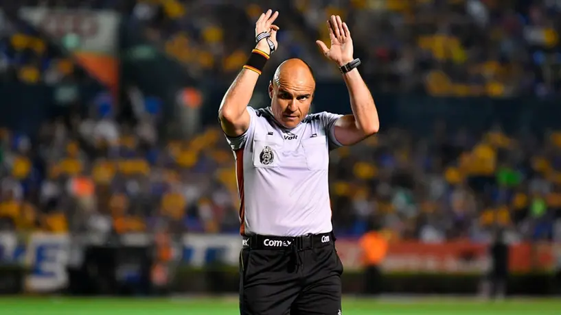 Paco Chacón realizó comentario racista durante el Necaxa vs San Luis