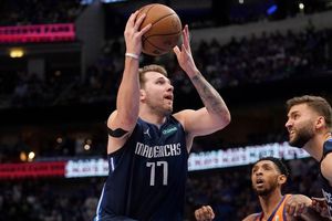 NBA: Mavericks derrotó a Suns e igualó la serie con gran partido de Luka Doncic