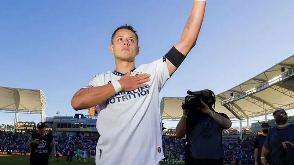 Chicharito Hernández respondió a fanático en redes: 'Llorando expreso mis emociones'