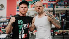 Residente: Visitó a Saúl Álvarez y Óscar Valdez en el gimnasio del 'Canelo Team'