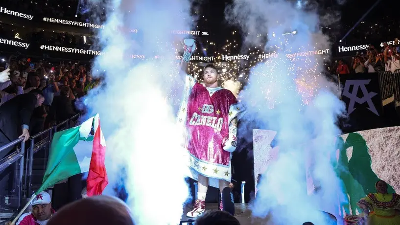 Canelo Álvarez: 20 mil aficionados se rindieron al tapatío durante su entrada en el T-Mobile Arena