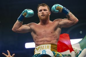 Canelo Álvarez: Mauricio Sulaimán confió en que el boxeador pueda llenar el Azteca en una pelea