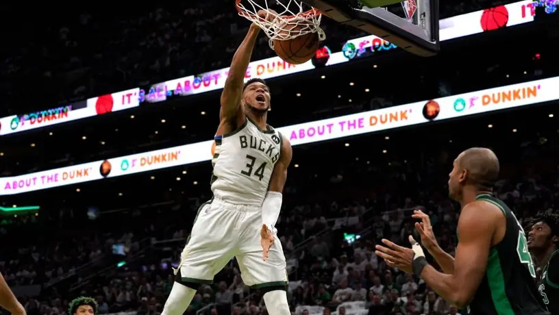 NBA: Bucks superan a Celtics con triple doble de Giannis Antetokounmpo
