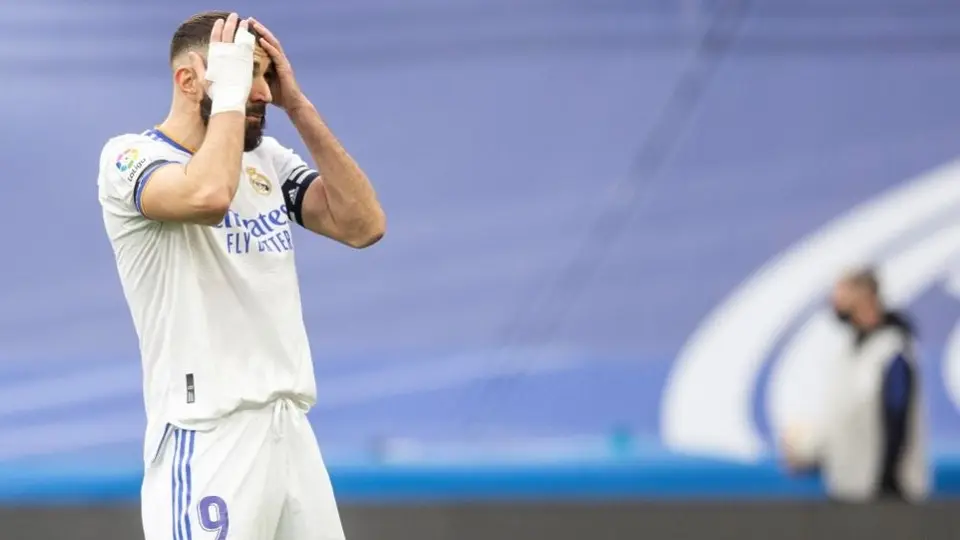 Real Madrid: Benzema falló su primer penalti como jugador merengue