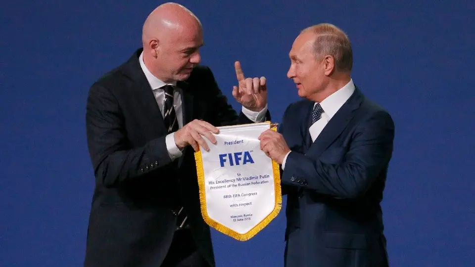 FIFA: Suspendió contratos de jugadores y entrenadores extranjeros en Ucrania y Rusia