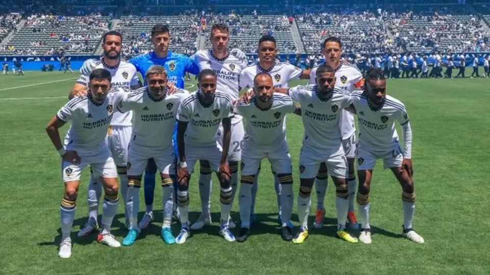 Chicharito Hernández: Fue capitán y titular en empate del Galaxy ante Portland Timbers