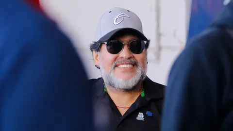 Maradona: Hijos del 10 abrieron contenedor con pertenencias del exfutbolista
