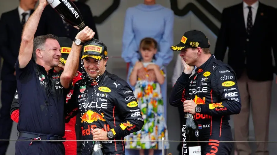 Checo Pérez a Chris Horner tras ganar el GP de Mónaco: ‘Probablemente firmé antes’