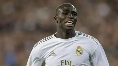 Real Madrid: Pierde a Ferland Mendy para Copa del Rey por lesión