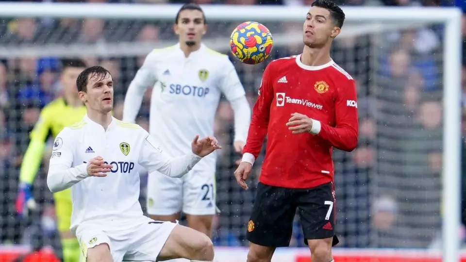 Cristiano Ronaldo tuvo increíble falla frente al arco del Leeds United