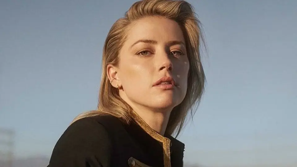 Amber Heard, captada de compras en tienda de descuento