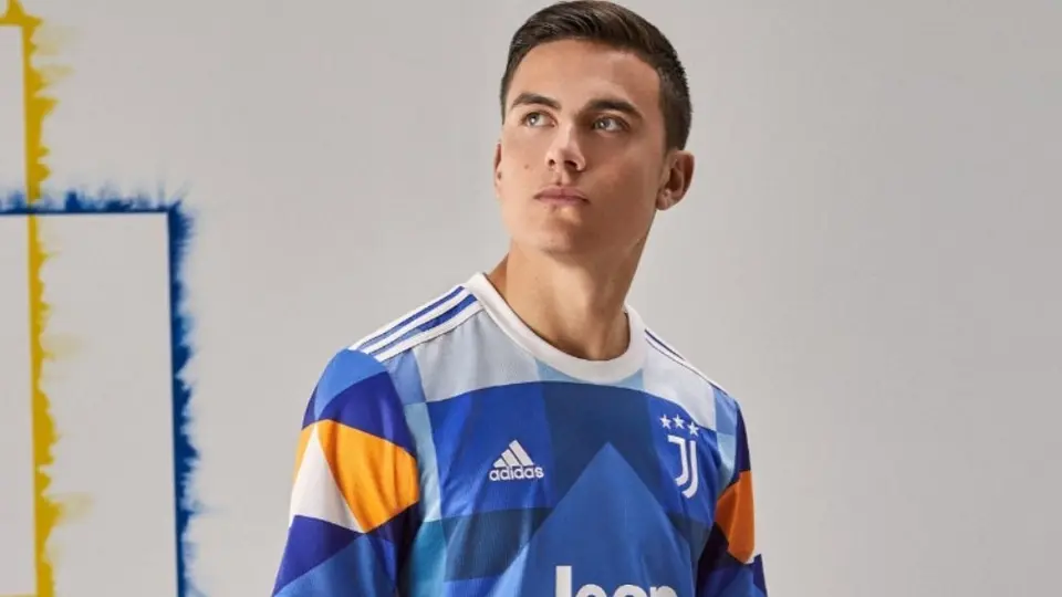 Juventus: Presentó su nuevo jersey inspirado en el arte de Brasil