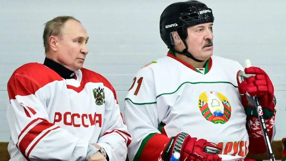 Vladimir Putin y Alexander Lukashenko jugaron hockey sobre hielo