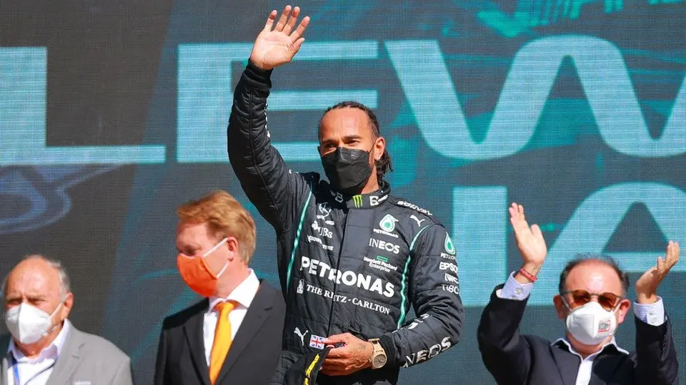 F1: Mercedes anunció el regreso de Lewis Hamilton