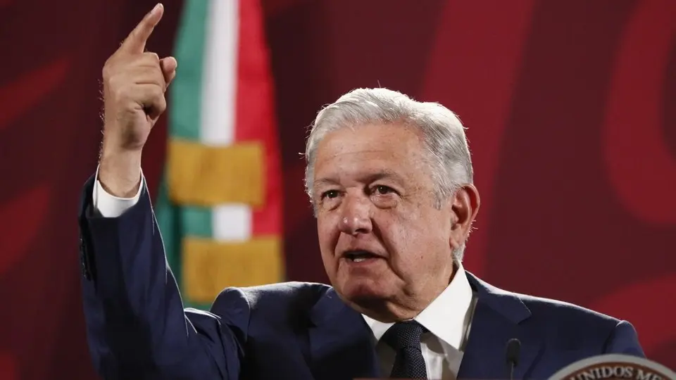 AMLO: Acusó de "traición" a diputados por rechazar reforma eléctrica