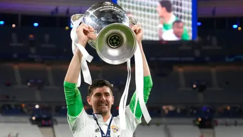 Gerrard tras el título del Madrid en Champions: ‘Ha sido una clase maestra en defensa’