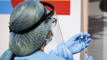 Coronavirus: OMS advirtió que ómicron infectará a la mitad de Europa en semanas