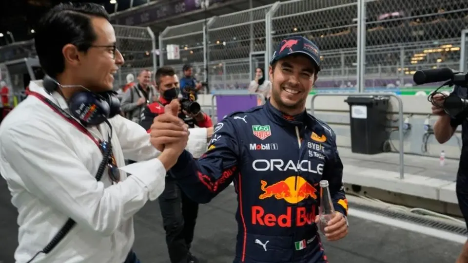 Verstappen elogió a Checo Pérez tras su primera pole: 'El potencial está ahí'