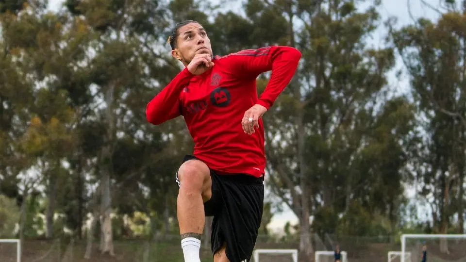 Carlos Salcedo sobre Toronto FC: 'Si queremos ganar títulos, tenemos que ser buenos en defensa'