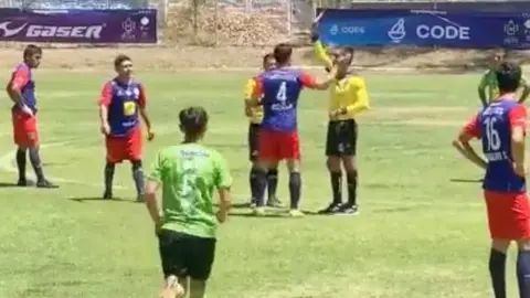 Video: Futbolistas de la Copa Jalisco golpearon a un árbitro