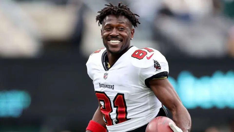 NFL: Antonio Brown demandará a Tampa Bay por ser difamado
