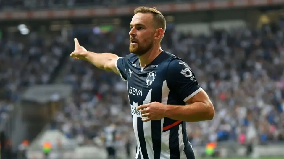 Vincent Janssen: Van Gaal calificó al delantero de Rayados como un jugador con 'pies duros'