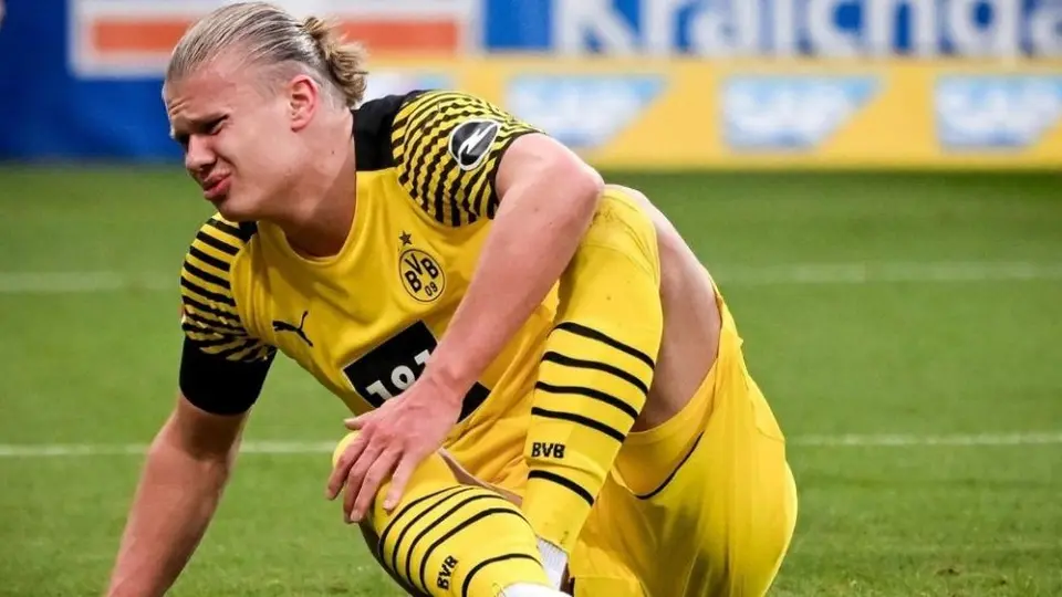 Erling Haaland: Sufrió una lesión muscular en la victoria del Borussia Dortmund