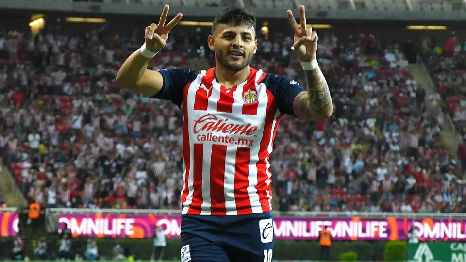 Chivas: Alexis Vega renueva contrato con Guadalajara hasta 2024
