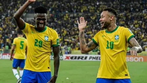Vinícius respeta el número 10 de Neymar: ‘Es de él, eso es obvio’