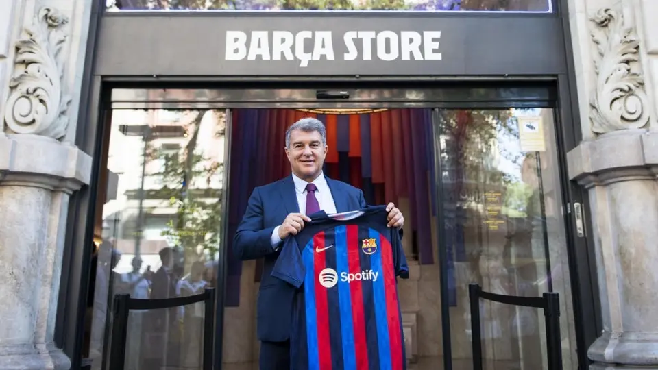 Barcelona: Nueva camiseta para la temporada 2022/23, inspirada en los olímpicos del 92