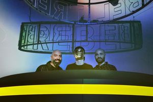 Eshkenazi Smeke: 'Apoyas al artista si descargas canciones del FIFA en Trebel'