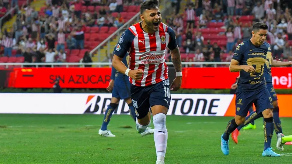 Vega tras renovar con Chivas: 'No me puedo ir sin ser campeón'
