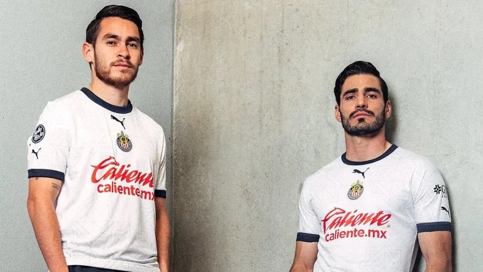 Chivas: Presentó su nuevo jersey de visita para el Apertura 2022