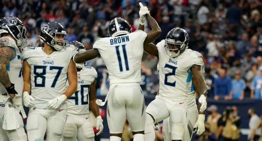 NFL: Titans aseguró la cima de la AFC tras derrotar 28-25 a los Texans