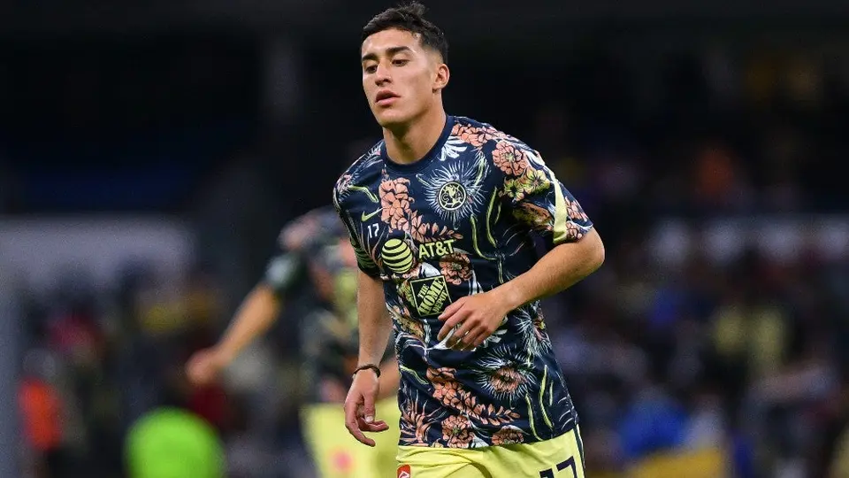 Alejandro Zendejas, primer futbolista que juega con dos clubes en un mismo torneo corto