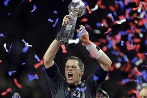 Tom Brady oficializó su retiro tras 22 temporadas y 7 títulos