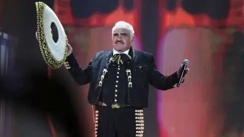Vicente Fernández: Alejandro Fernández despidió a su padre con emotivo mensaje