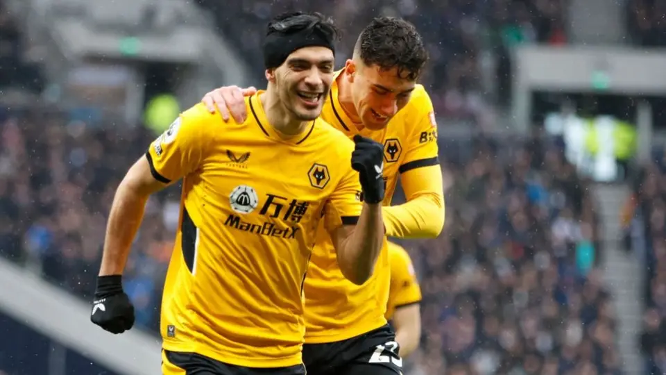 Raúl Jiménez sueña con jugar la Champions League con los Wolves