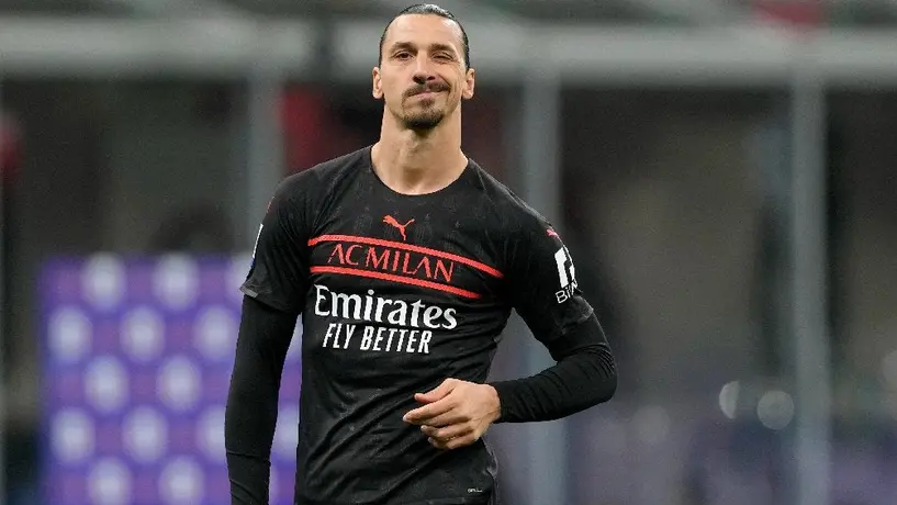 Ibrahimovic: Visitó la fábrica de Ferrari en compañía de Charles Leclerc y Carlos Sainz