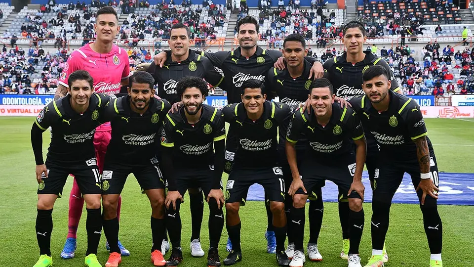 Chivas: Leaño apuesta por construir jugadas desde atrás y ser dueños del balón