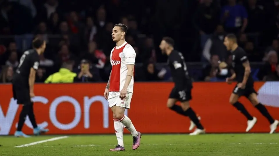 Edson Álvarez: Ajax quedó eliminado de la Champions League al caer ante el Benfica
