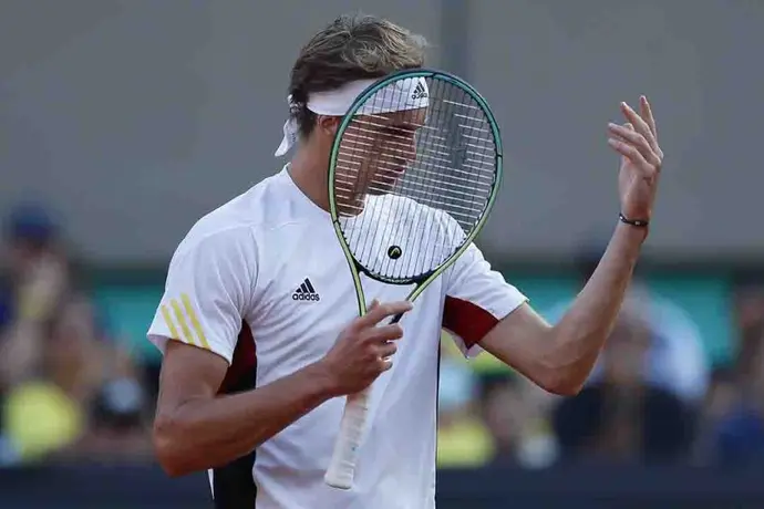 Alexander Zverev: Suspendido dos meses y multado con 23 mil euros tras agresión en el AMT