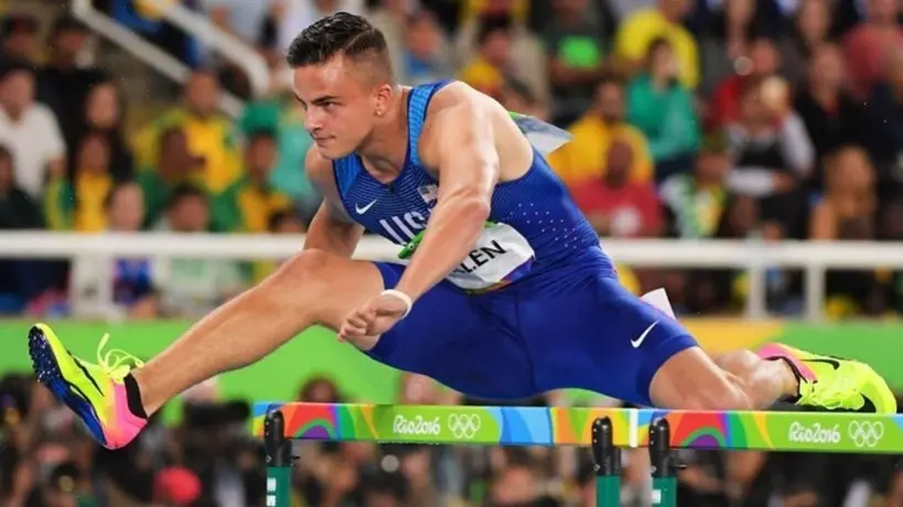 Devon Allen firmó el tercer mejor tiempo de  la historia  en 110 metros con vallas
