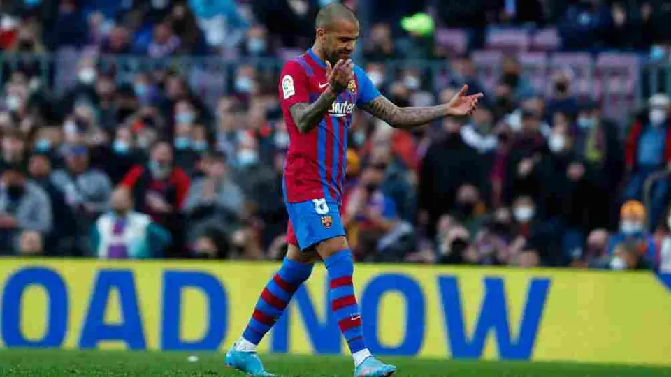 Barcelona: Apelará la sanción de dos partidos de suspensión para Dani Alves