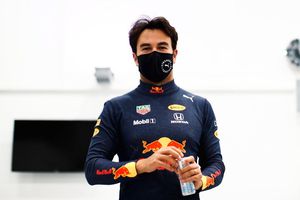 Checo Pérez: Así festejó Red Bull el cumpleaños del mexicano